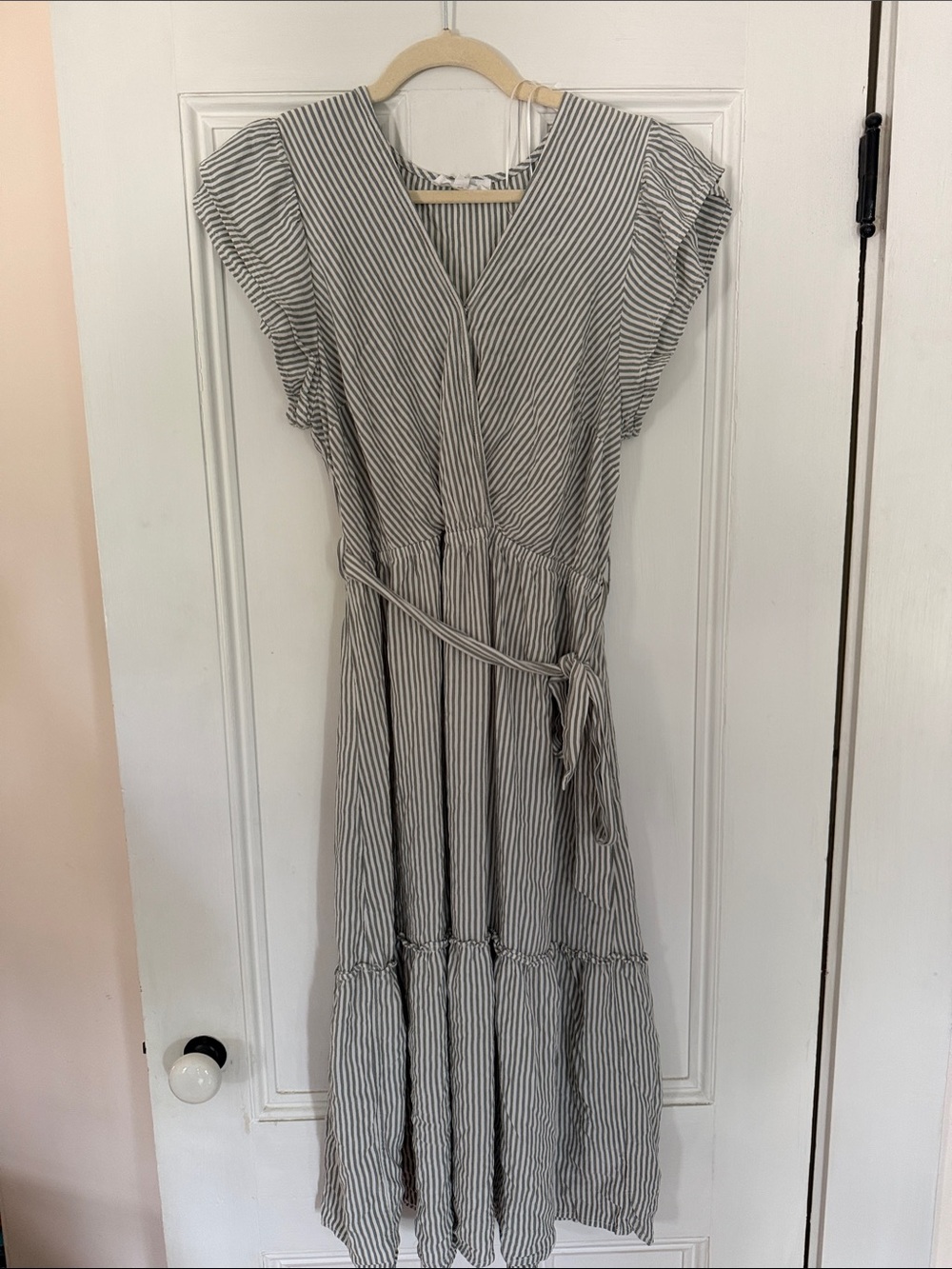 Lucky Brand Gray & White Striped V-Neck Tie-Waist Maxi Dress